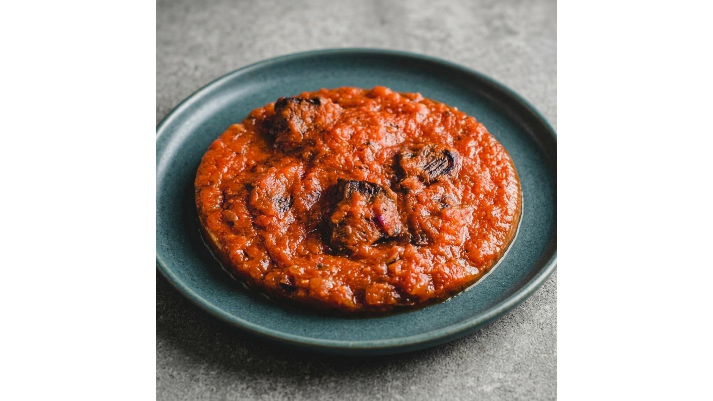 White Rice With Plantain And Tomato Stew